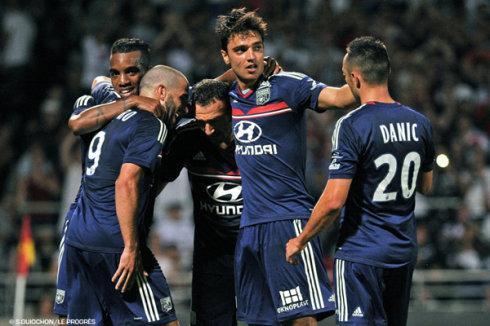  斯特拉斯堡防守反击奏效，力克中游劲敌