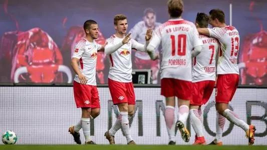  莱比锡红牛强势登顶，德甲领头羊位置易主引发争冠格局变动