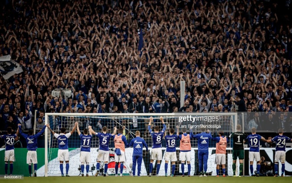  罗斯托克主场氛围火爆德甲球迷文化独树一帜